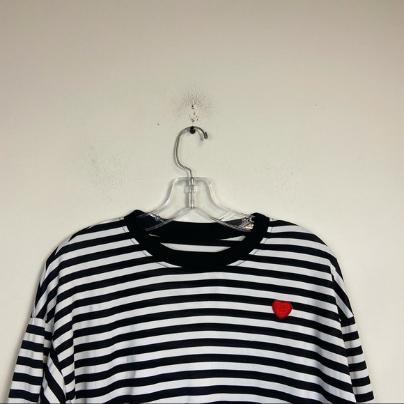 ❗️Striped Embroidered Heart Long Sleeve - Picture 3 of 9